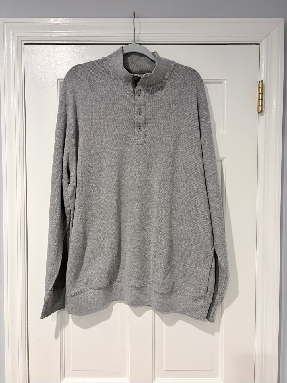 Old Navy Men's Light Gray Henley Crewneck Sweater